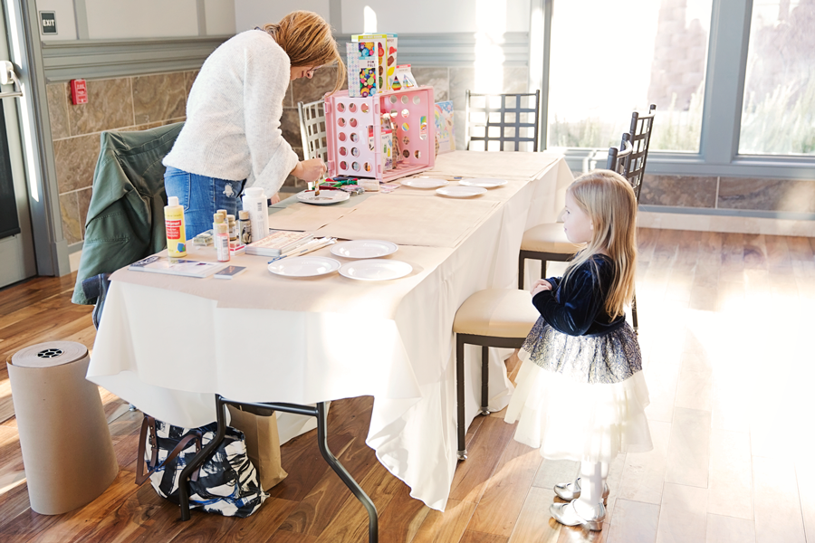 ABQ Moms Blog Licht Photography Kate Buckles Photography NOAH's event venue Breakfast with Santa Spur Line Supply Co Hip Stitch