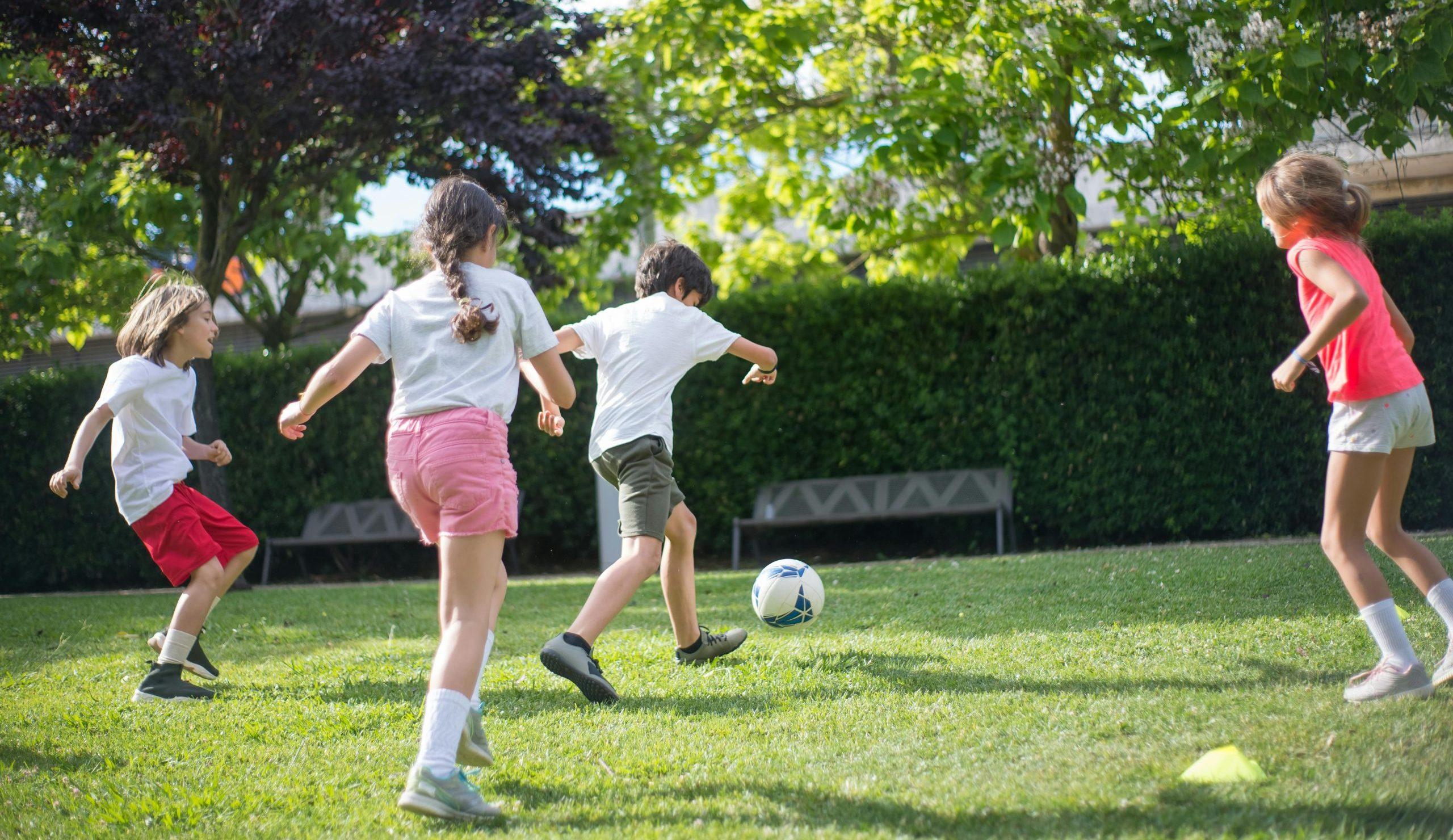 5 Reasons to Make Outdoor Time a “Back-to-School” Priority