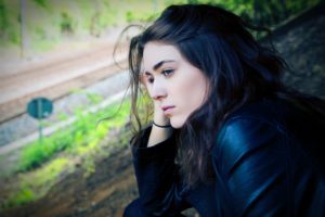 woman worry. Albuquerque Moms Blog.