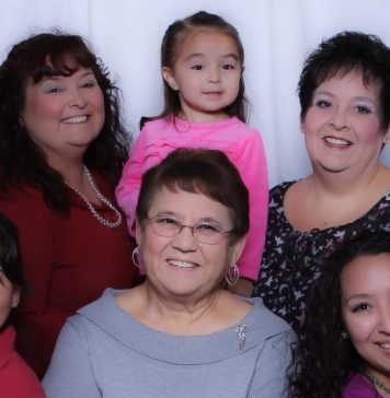 Hispanic Heritage Month :: Preserving & Celebrating Our Heritage Four generations of women