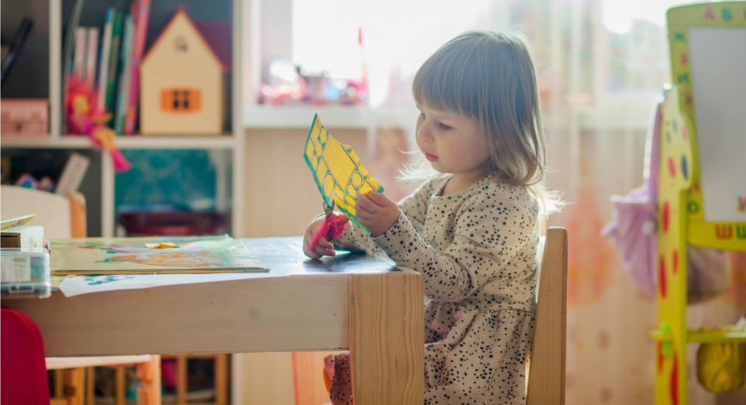 Thinking Critically :: Helping Young Kids Practice an Essential Skill