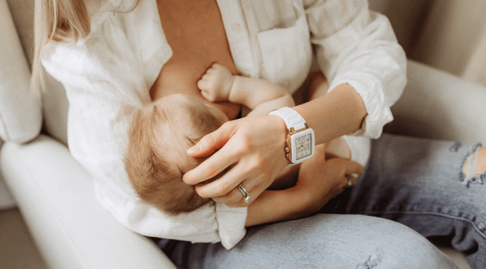 Breastfeeding: I Was Shamed for Nursing my Child in a Public Space