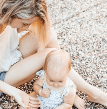 5 Ways to Support Other Moms When You're Barely Managing Yourself
