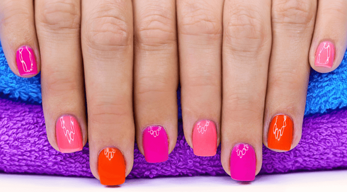 3 Chip-Free Alternatives to Traditional Nail Polish 3 Chip-Free Alternatives to Traditional Nail Polish