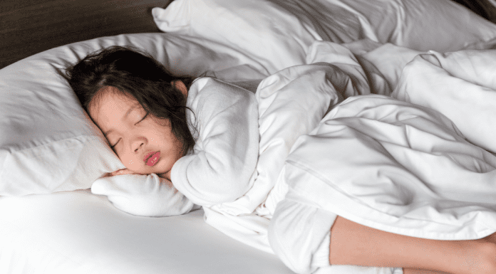 14 Easy Steps to Get Your Kids to Bed