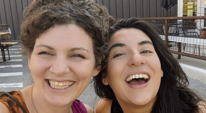 5 Green Flags of Friendship :: What I Look For in a Friend Green Flags of Friendship