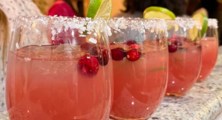 Cheers to this Holiday Margarita Recipe
