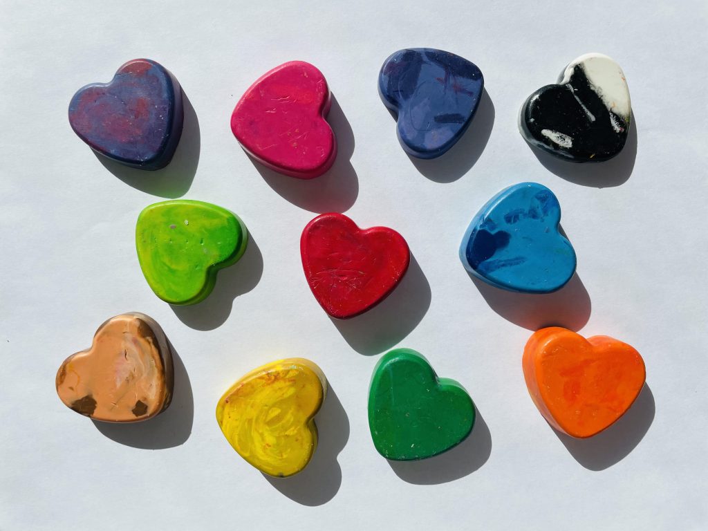 DIY heart-shaped crayons