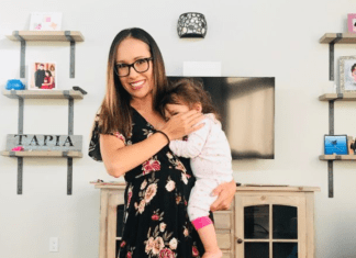 Why I Decided to Throw in the Towel with Breastfeeding Why I Decided to Throw in the Towel with Breastfeeding