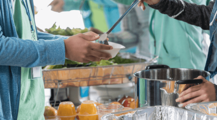 Ways to Give Back as a Family This Holiday Season Ways to Give Back as a Family This Holiday Season