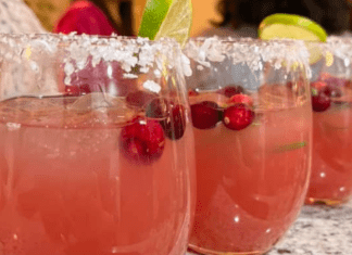 Cheers to this Holiday Margarita Recipe Cheers to this Holiday Margarita Recipe