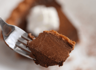 Some Kind of Chocolate Pie for the Mom that Doesn’t Cook Some Kind of Chocolate Pie for the Mom that Doesn't Cook