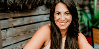 Annalyse Lucero on Couples Therapy :: NM Momcast | Episode 16 Mental Health March With Annalyse Lucero Couples Therapy:: NM Momcast | Episode 16