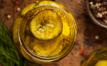 Quick and Easy Overnight Refrigerator Pickles Quick and Easy Overnight Refrigerator Pickles