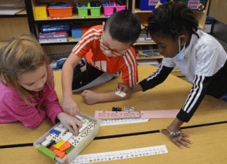 Exploring Desert Willow & Coyote Willow Family Schools :: NM Momcast | Episode 22 Coyote Willow