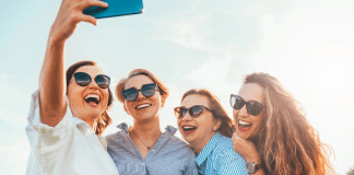 Navigating Friendships as an Adult and Mother Navigating Friendships as an Adult and Mother