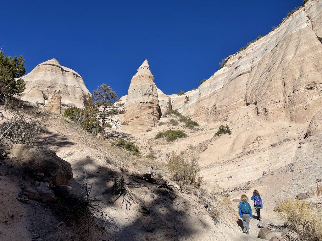 Hiking Kasha-Katuwe Tent Rocks with kids