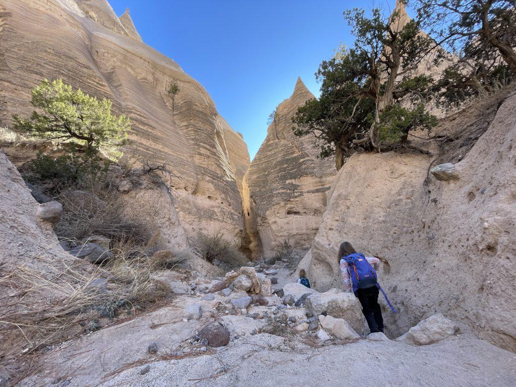 Hiking Kasha-Katuwe Tent Rocks with kids