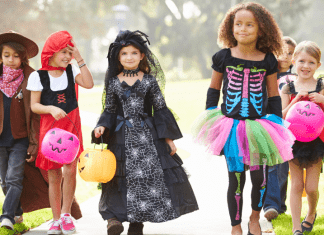 Simple, Quick, and Affordable Costume Ideas + Tips Simple, Quick, and Affordable Costume Ideas