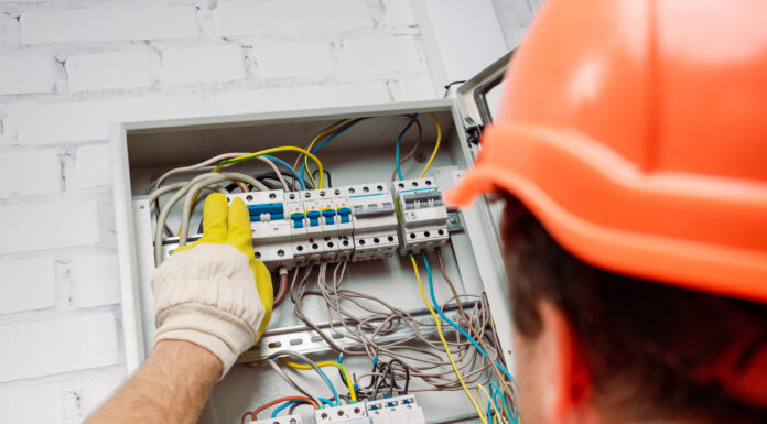 Guide to Plumbers, HVAC & Electrical Repair electrical
