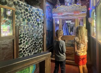 Tinkertown With Kids: A Quirky, Interactive, Folk Art Adventure Tinkertown