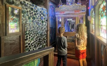 Tinkertown With Kids: A Quirky, Interactive, Folk Art Adventure Tinkertown