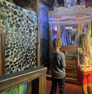 Tinkertown With Kids: A Quirky, Interactive, Folk Art Adventure Tinkertown